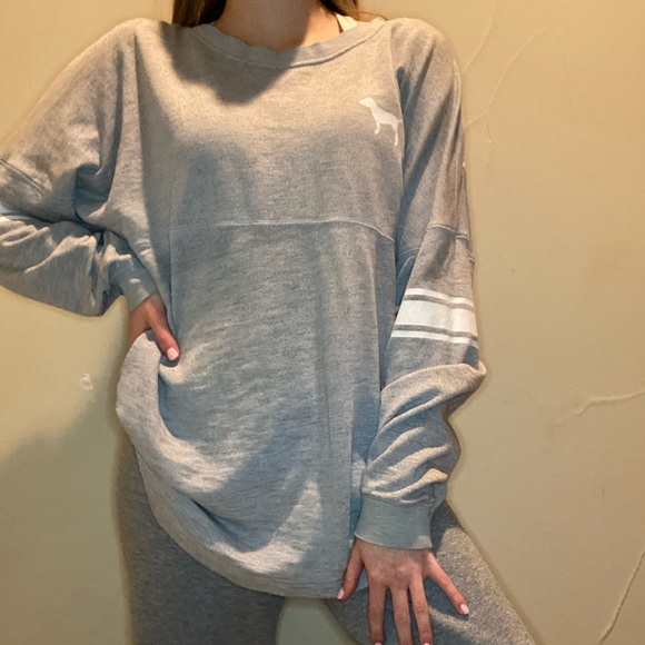 Light gray pullover - Picture 2 of 3